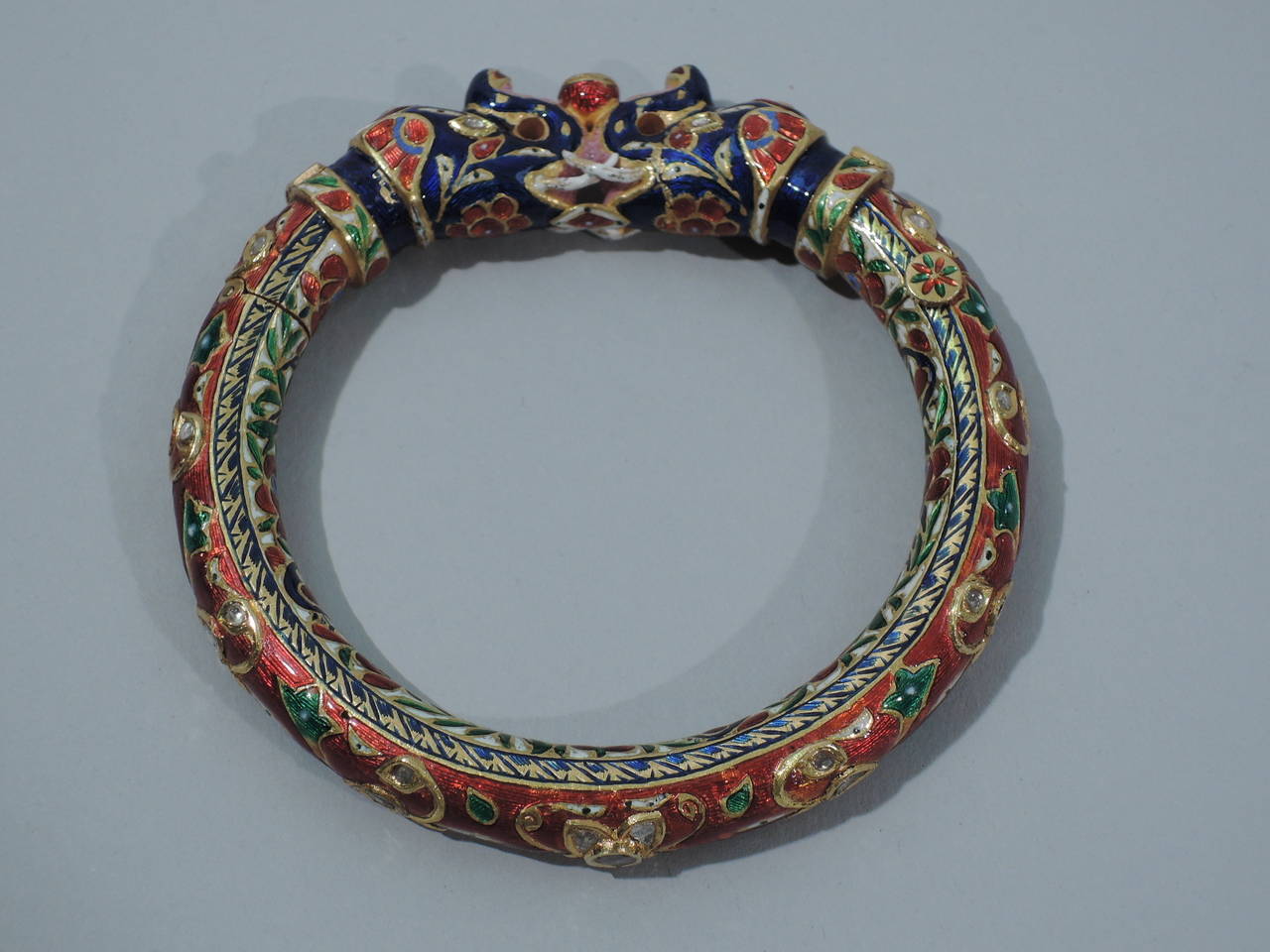 Pair of Enamel Gold Jaipur Indian Bangle Bracelets In Excellent Condition In New York, NY