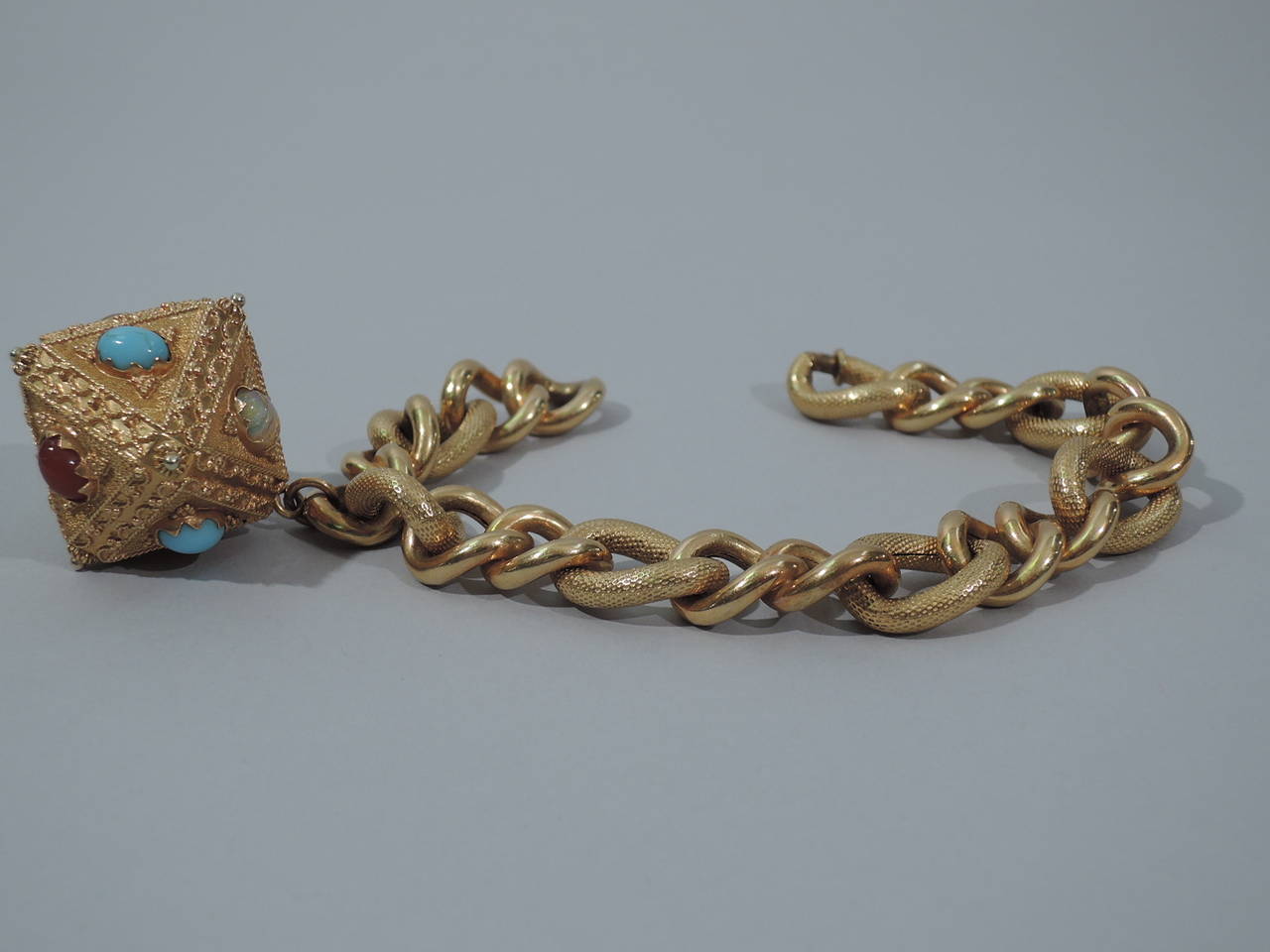 Women's Retro 1960s Gold Charm Bracelet 