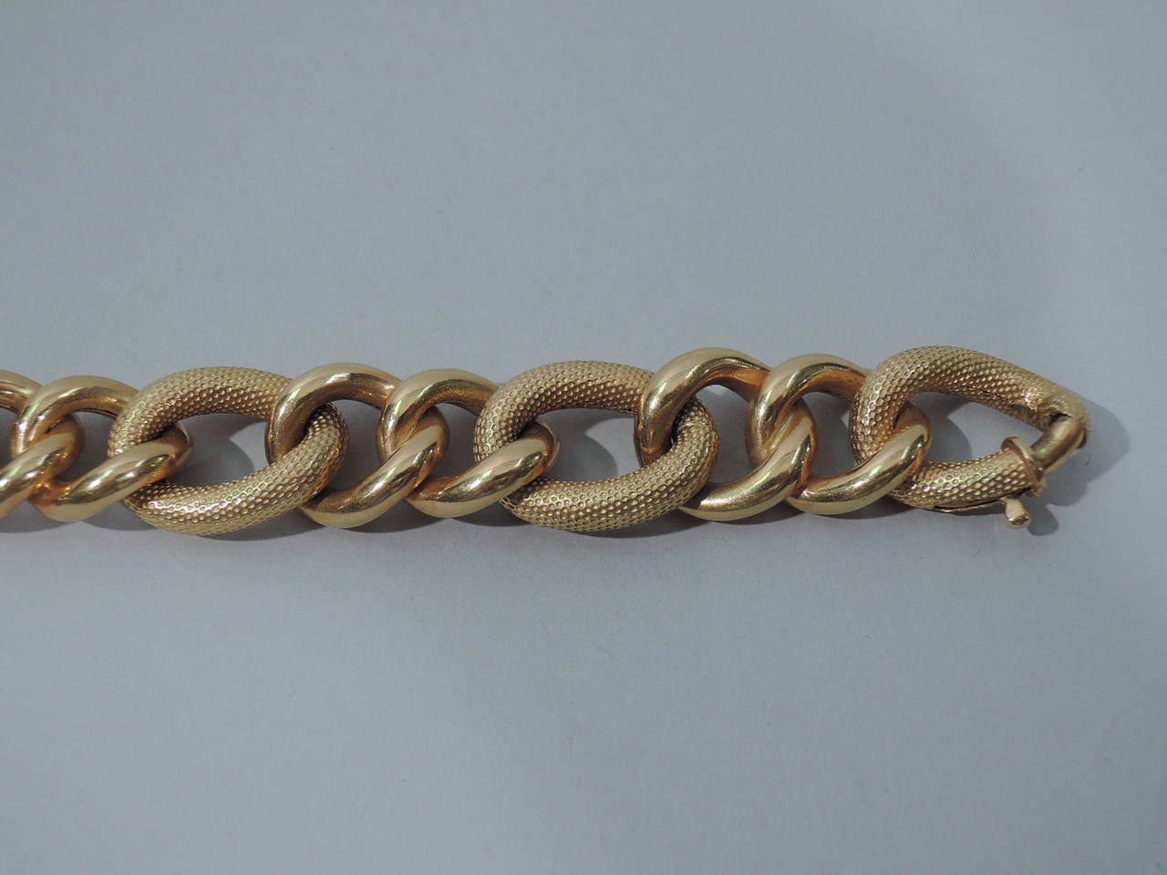 Retro 1960s Gold Charm Bracelet  5