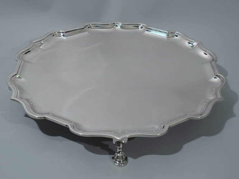 Tiffany & Co. Georgian Charles Stuart Harris English Sterling Silver Salver In Excellent Condition In New York, NY