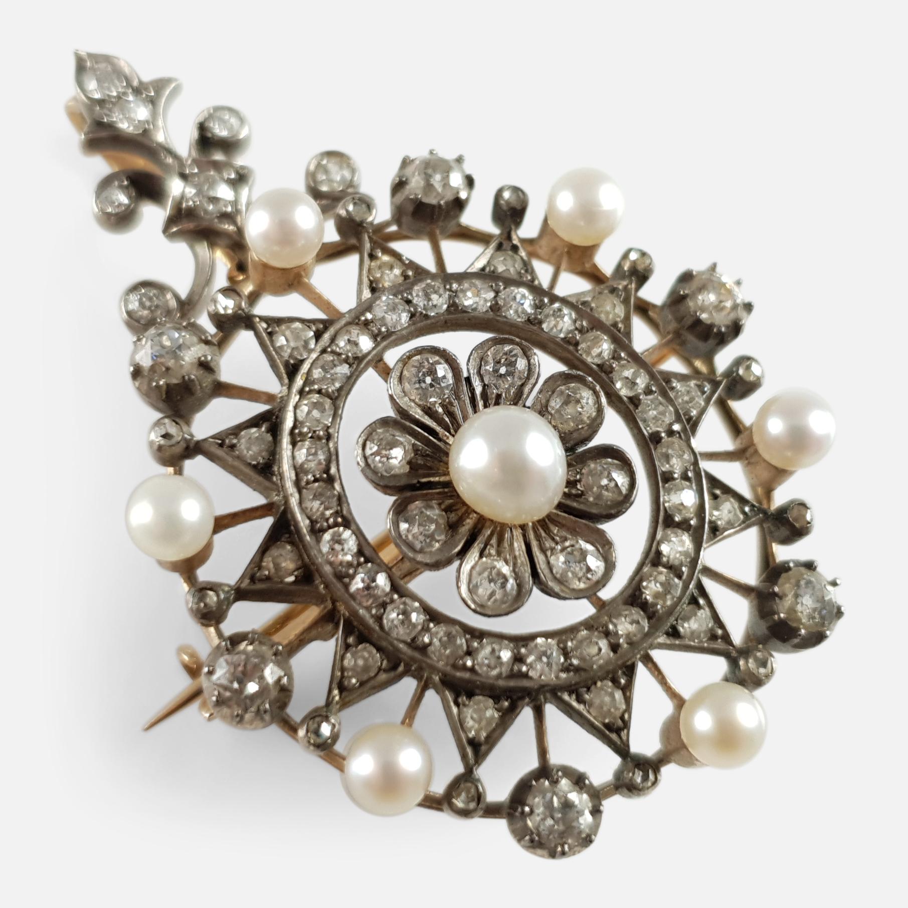 Victorian 15 Karat Gold, Silver, Diamond, and Pearl Pendant Brooch, circa 1880 In Good Condition In Glasgow, GB