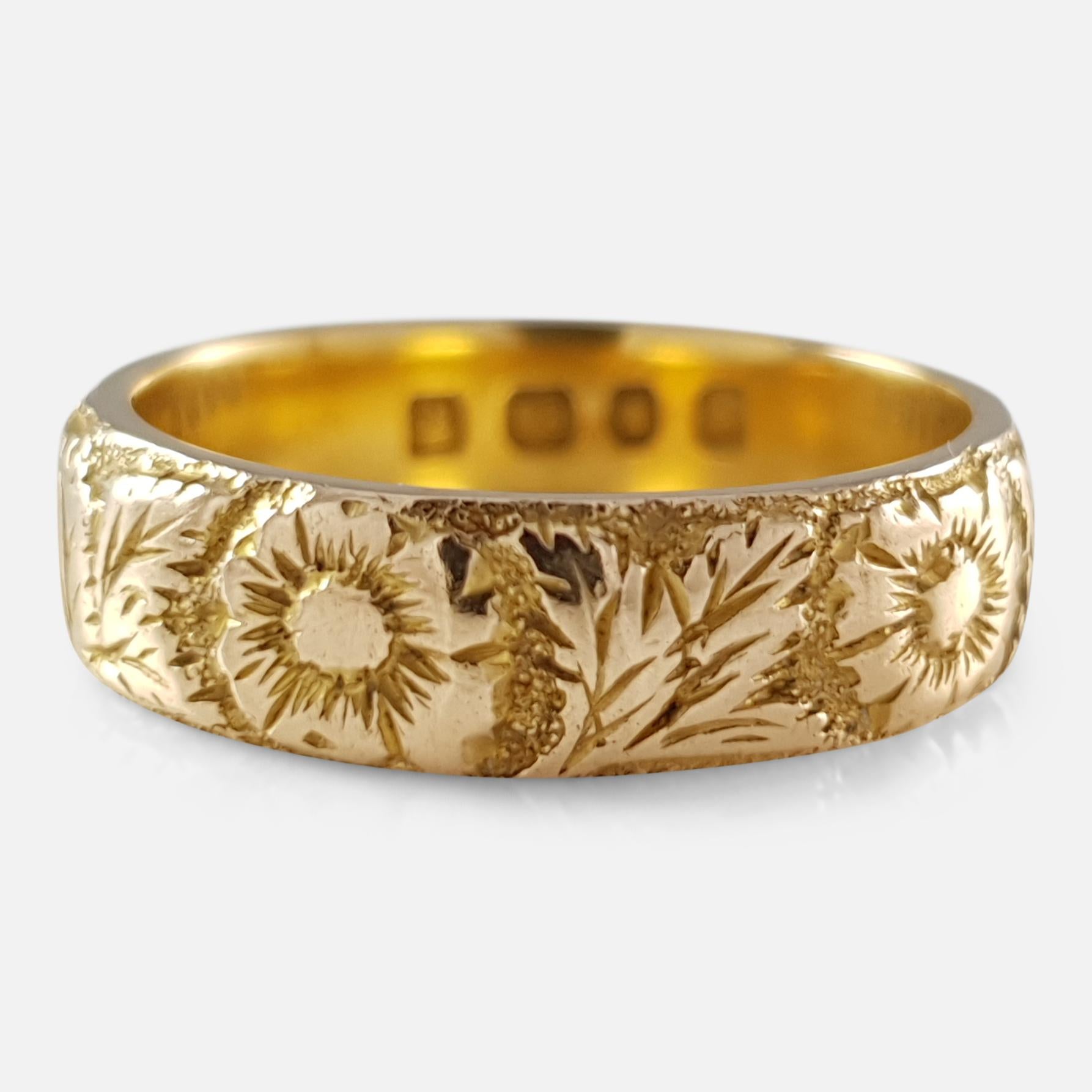 Description: - A superb antique Victorian 18 karat yellow gold floral engraved wedding band ring. The ring is fully hallmarked with the London Assay office stamp, 