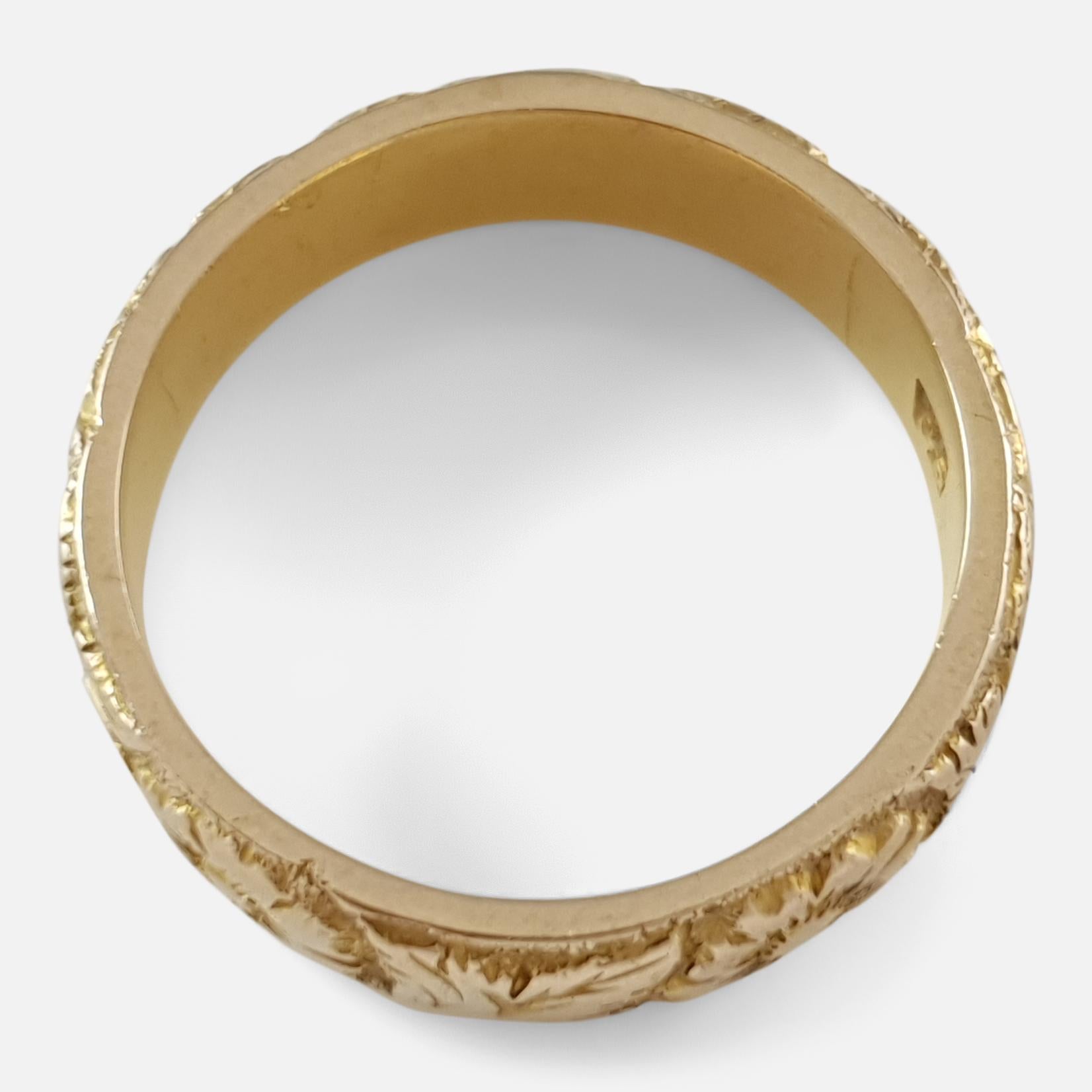 Victorian 18 Karat Yellow Gold Foliate Engraved Wedding Band Ring 2