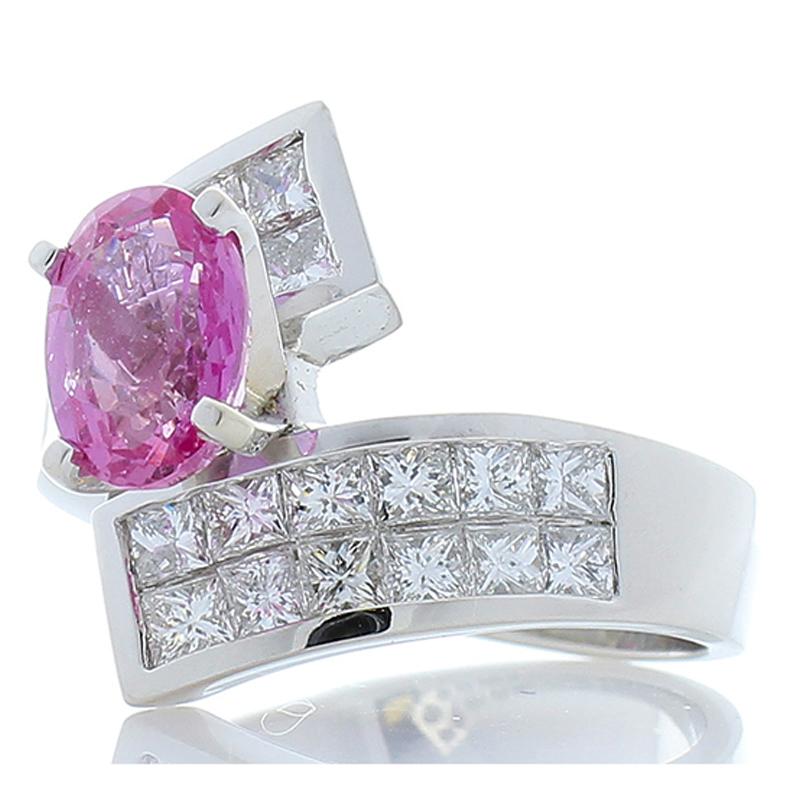 1.90 Carat Oval Pink Sapphire and Princess Cut Diamond Platinum Cocktail Ring In New Condition In Chicago, IL