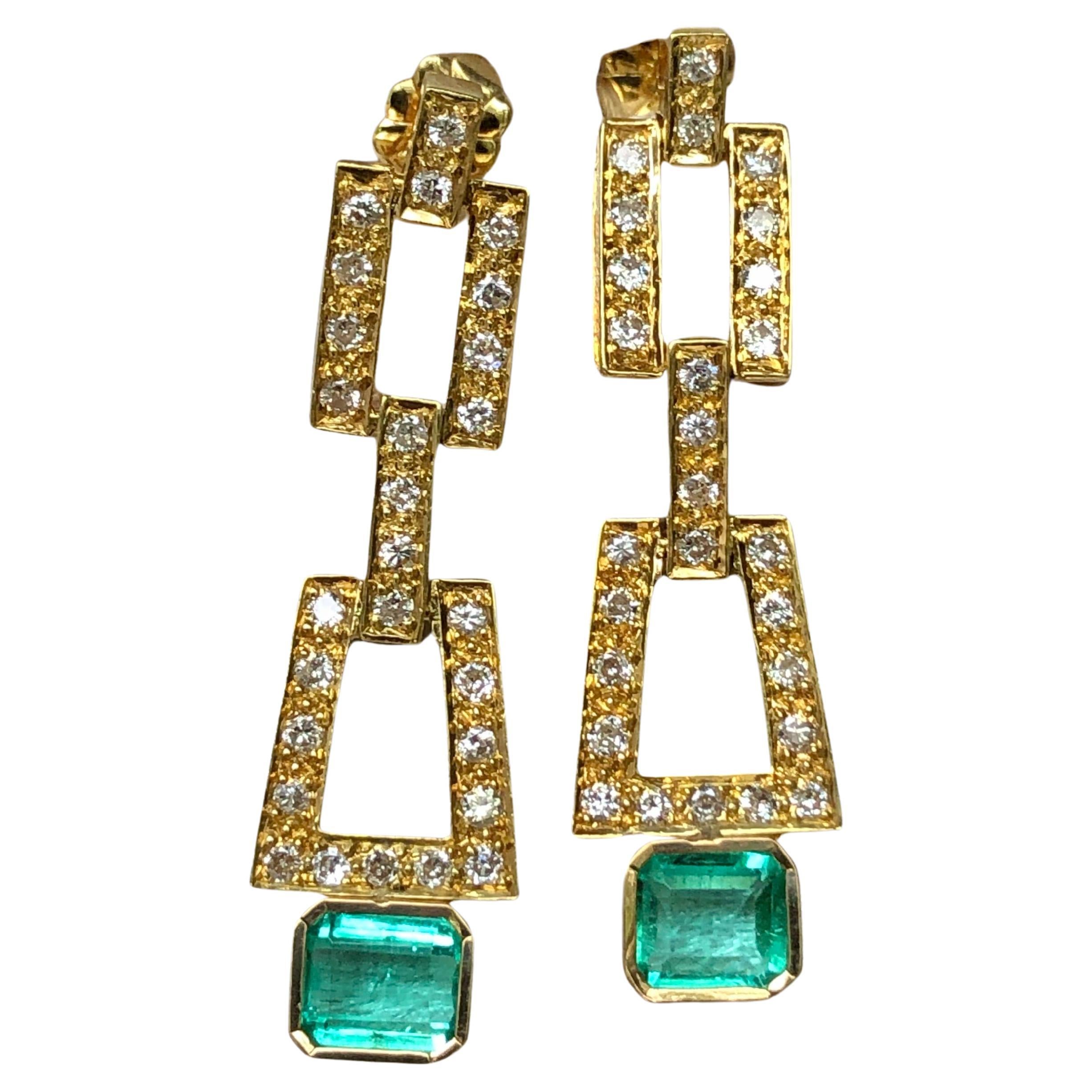 2.80 Carat Natural Colombian Emerald Diamond Drop Earrings 18 Karat For Sale 6