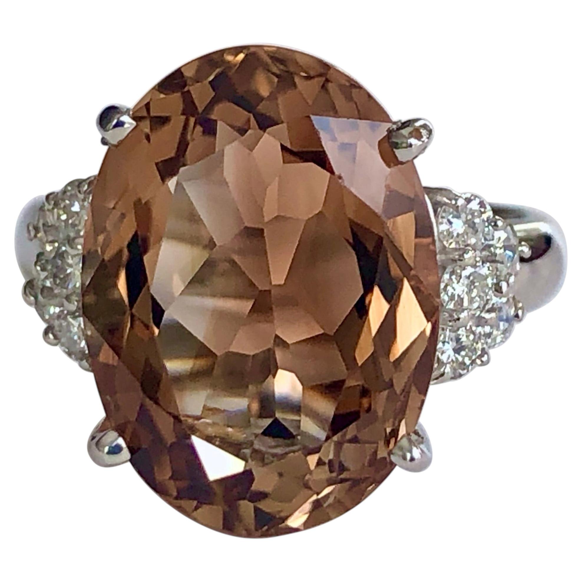 Platinring mit 10,78 Karat natürlichem kaiserlichem Topas und Diamant im Nachlass im Angebot