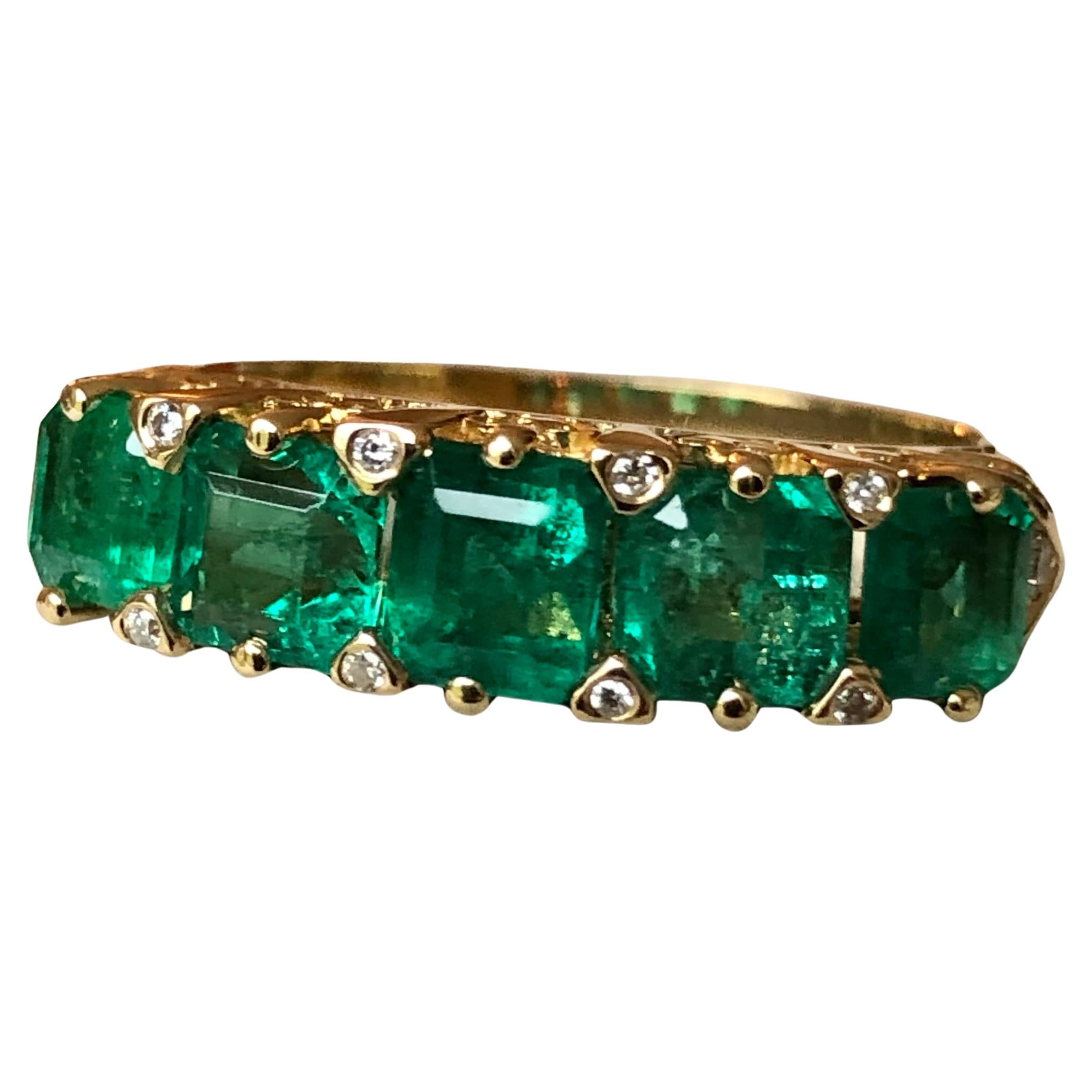 New Inspired on Victorian Era! Magnificent Colombian Emerald Five-Stone Ring 18 Karat Gold
The five natural Colombian emeralds show excellent clarity, and excellent color AAA intense medium green, weighing approximately 2.41 carats total,  all claw