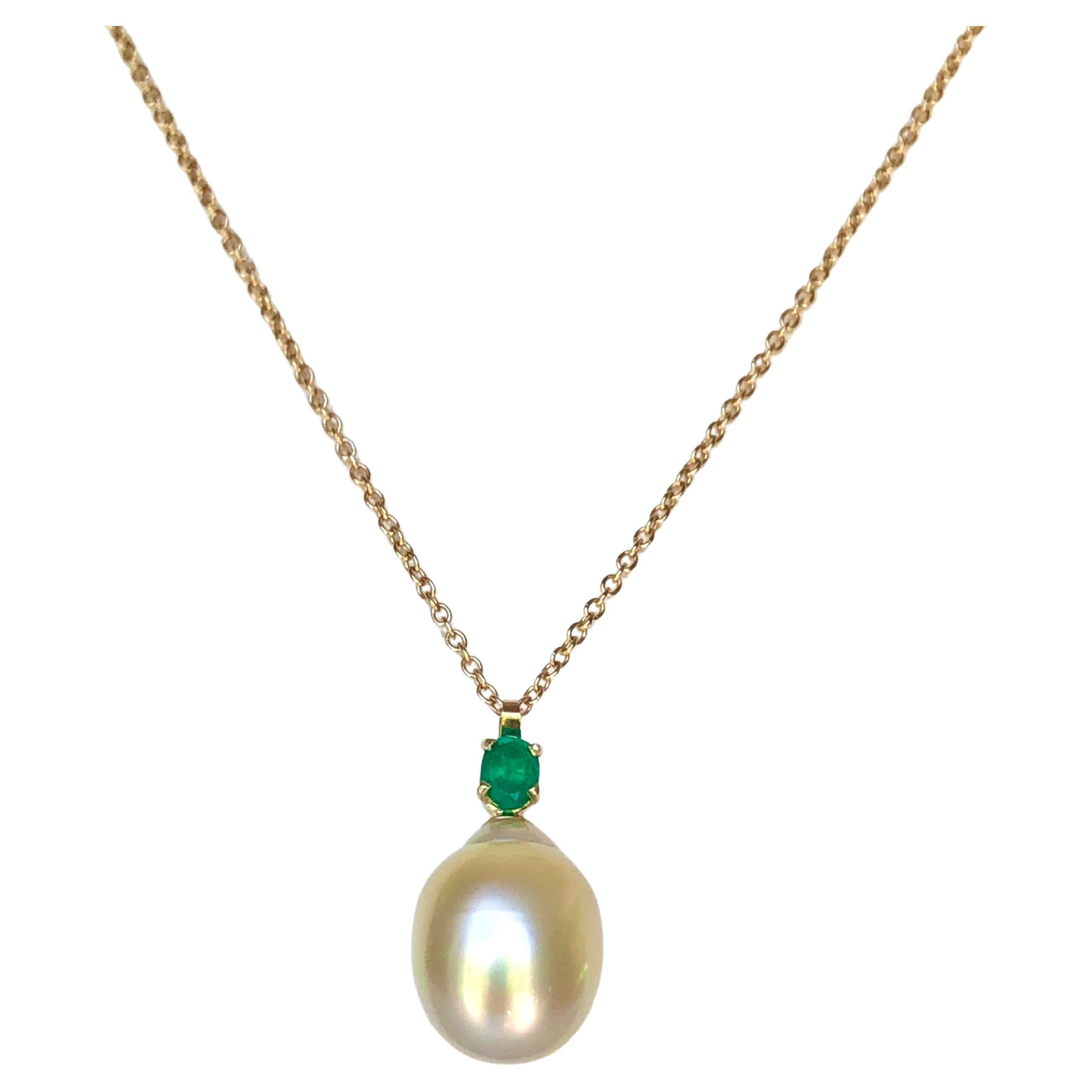 Emerald South Sea Pearl Pendant Necklace 18 Karat For Sale