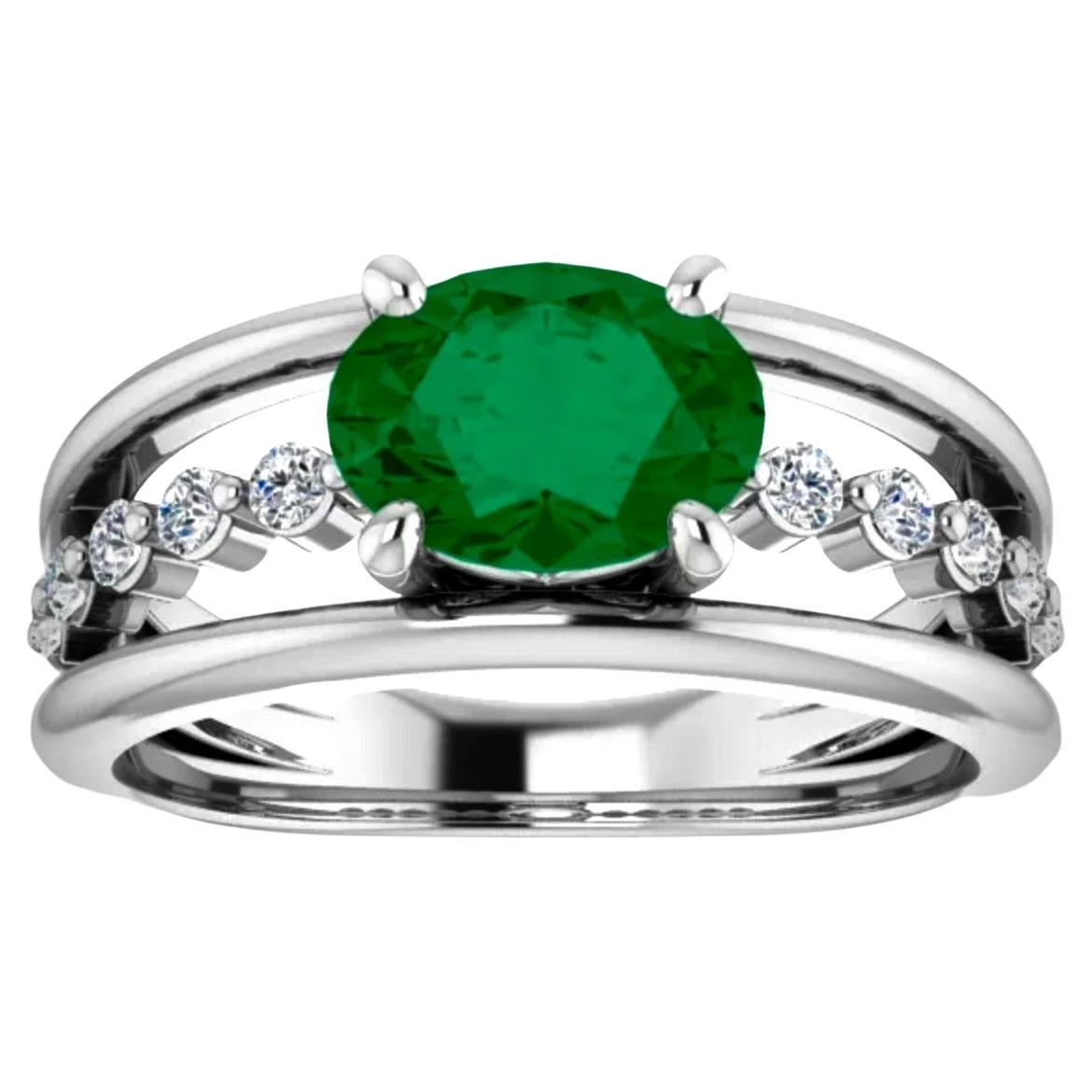 Colombian Emerald and VS Diamond Contemporary Engagement Ring For Sale