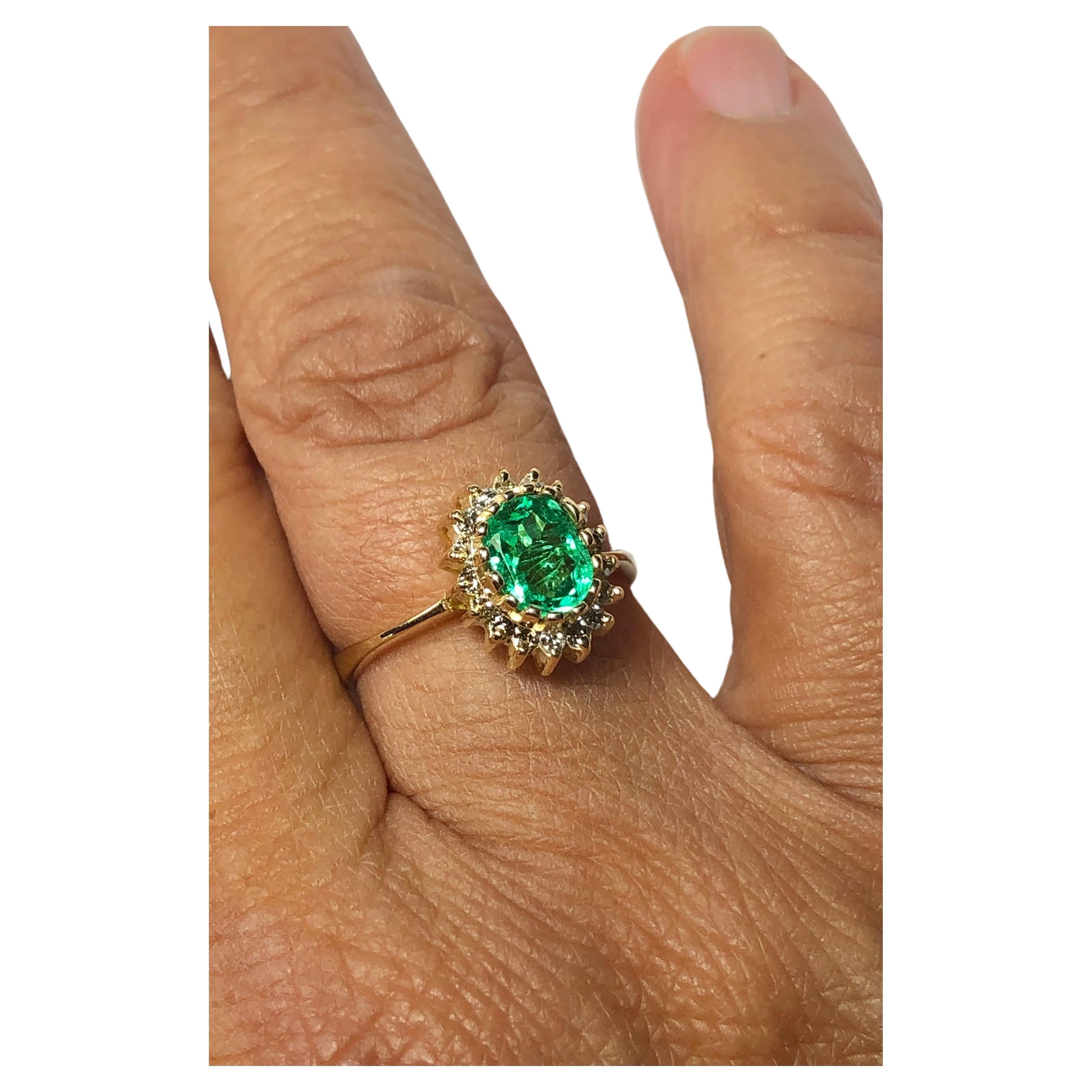 Bague de fiançailles vintage 18 carats avec émeraude de Colombie et diamants