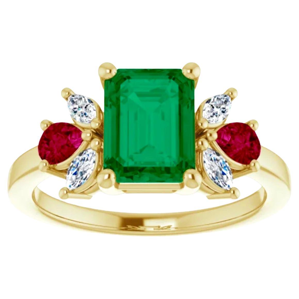 Colombian Emerald Ruby and Diamond Ring 18K yellow Gold For Sale