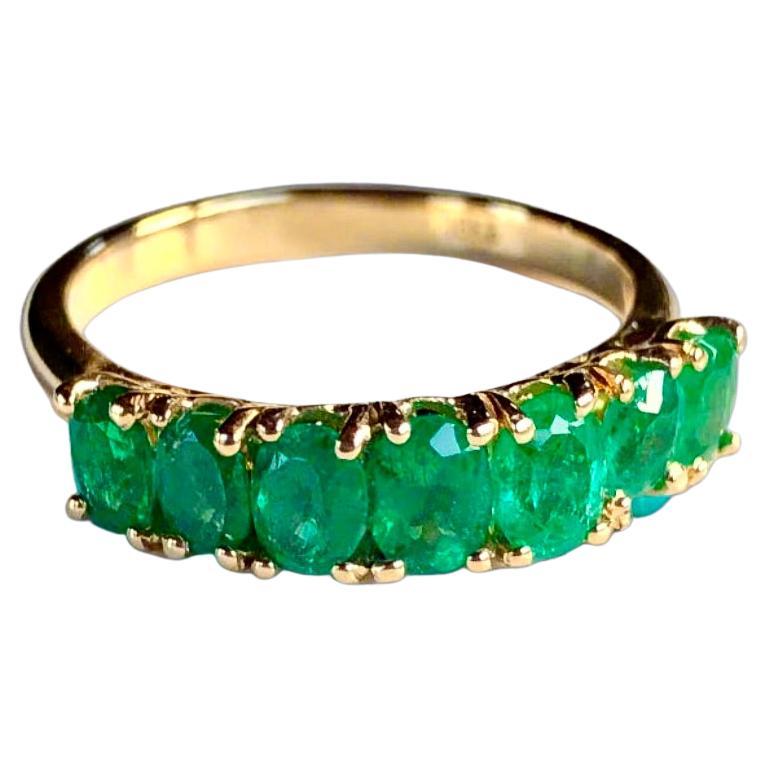 Seven Stone Colombian Natural Emerald 18 Karat Gold Ring For Sale 5