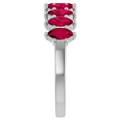 Bague d'éternité Art déco en platine, sertie de rubis de Birmanie totalisant 2,00 ct
