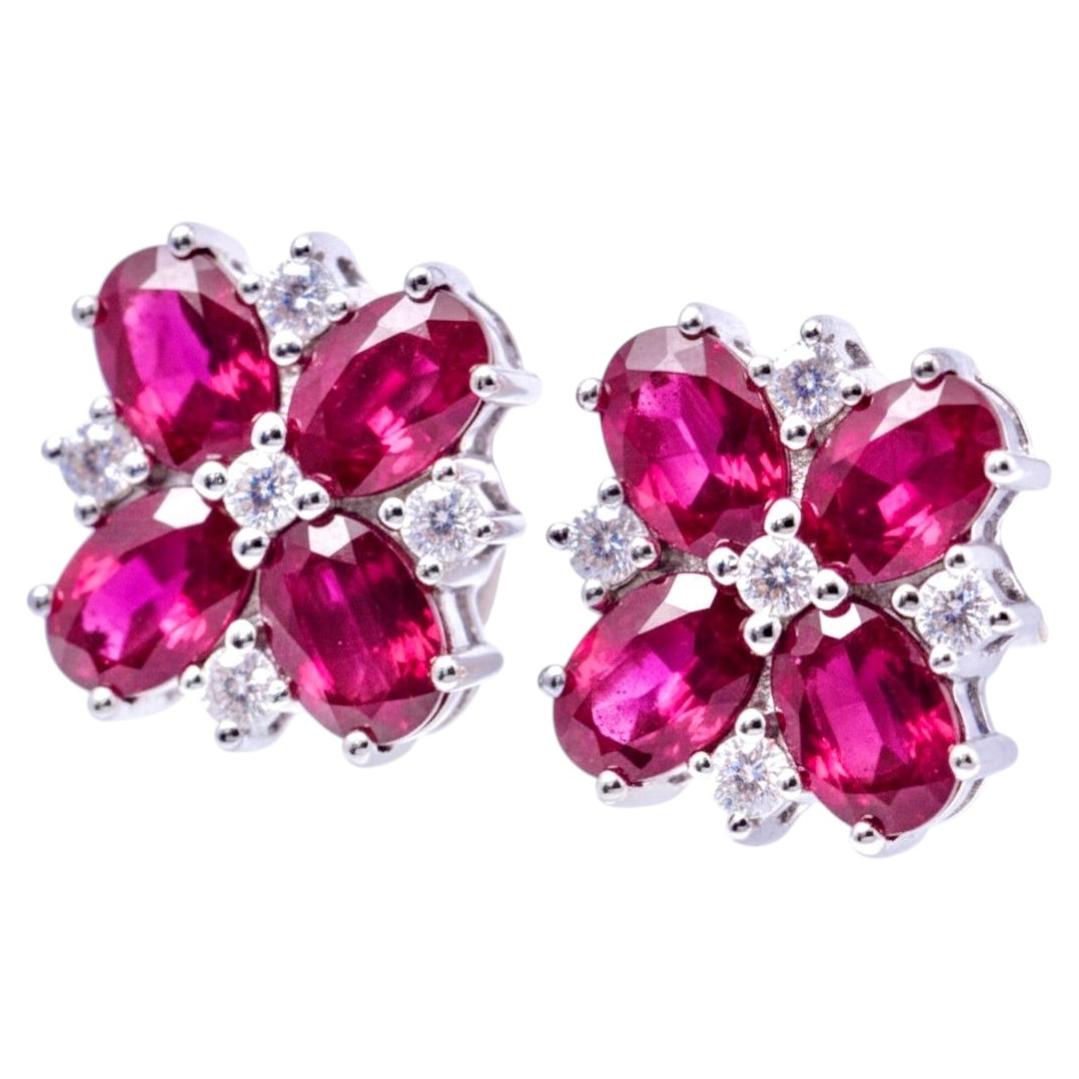 Pendientes de botón estilo Art Déco de oro de 18 quilates con rubíes y diamantes, de 4,60 quilates en venta
