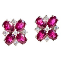 4.60 Carats Art Deco Style 18K Gold Ruby and Diamond Cluster Stud Earrings