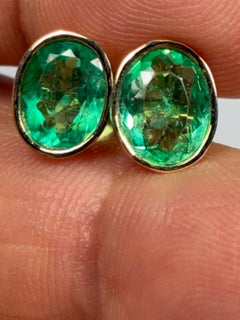2.40 Carat Natural Colombian Emerald Oval Stud Earrings 18 Karat Yellow Gold