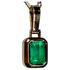 1.94 Carat Colombian Emerald Solitaire Pendant Emerald Cut 18 Karat