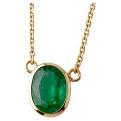 2.80 Carat Colombian Emerald Solitaire Pendant Necklace Oval Cut 18 Karat