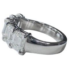 GIA-zertifizierter, natürlicher Platinring mit 4,5 Karat Diamanten im Smaragdschliff (5 Steine) – Halb-Eternity-Ring