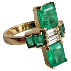 4.24 Carat Fine Colombian Emerald Diamond Art Deco Style Ring 18K