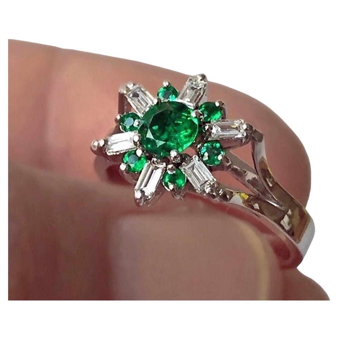 Bague cocktail en diamants et émeraude naturelle colombienne ronde de 1,50 carat en vente 8