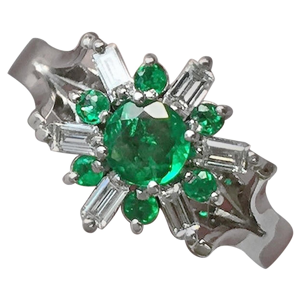 Bague cocktail en diamants et émeraude naturelle colombienne ronde de 1,50 carat en vente