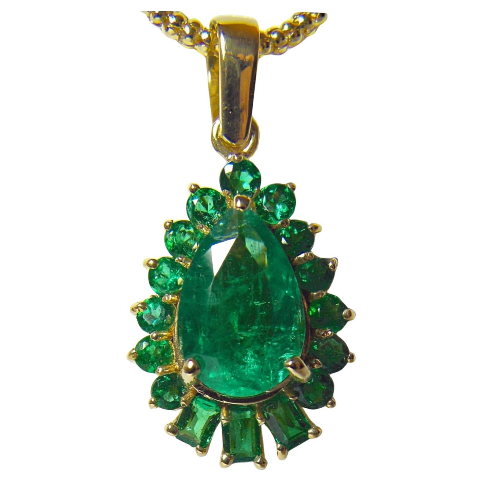 5.20 Carat Best Color Colombian Emerald Solitaire Drop Pendant Necklace 18K  For Sale