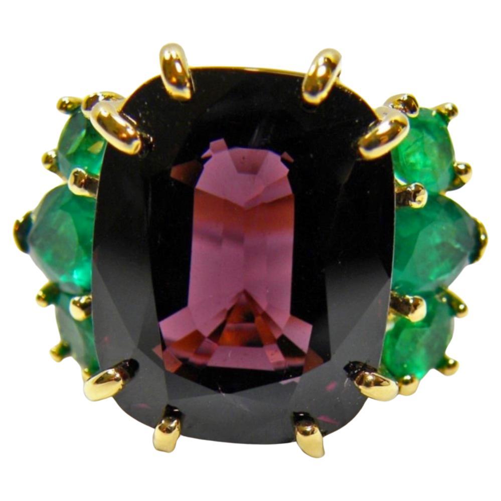 22.03 Carat Certified Fine Spinel Colombian Emerald Ring 18K, Burma No Heat For Sale 7