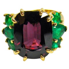 22.03 Carat Certified Fine Spinel Colombian Emerald Ring 18K, Burma No Heat