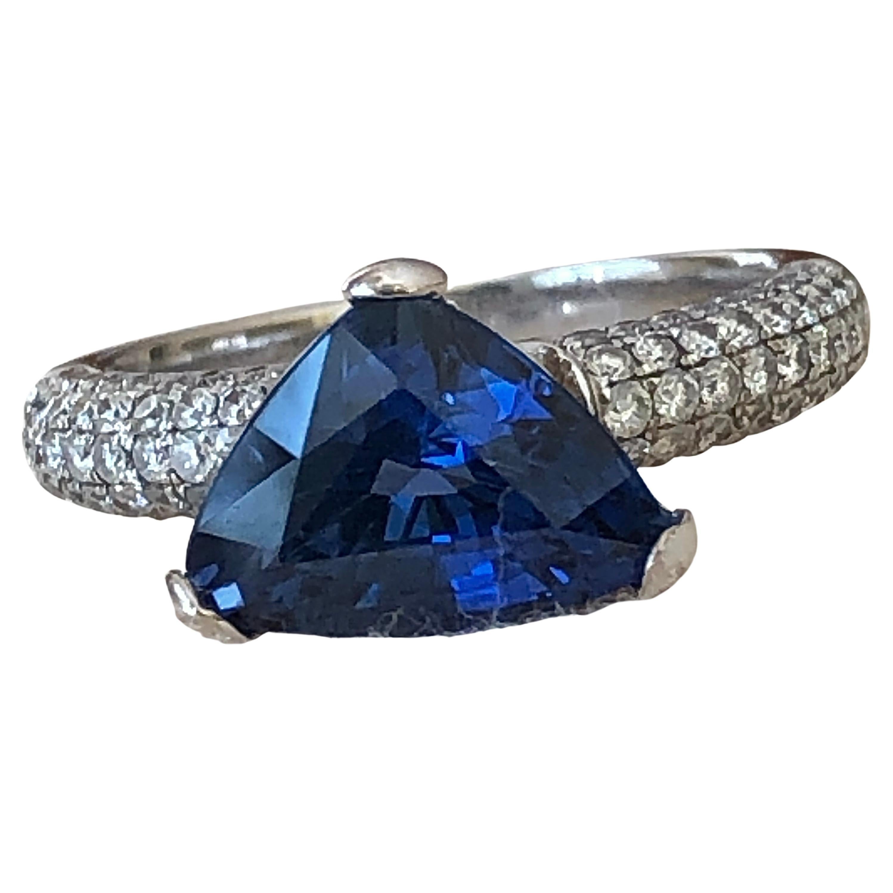3.76 Carat Sapphire Diamond Engagement Ring 18 Karat White Gold For Sale