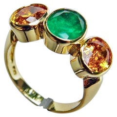 Colombian Emerald Yellow Sapphire Three Stone Ring 18 Karat Yellow Gold