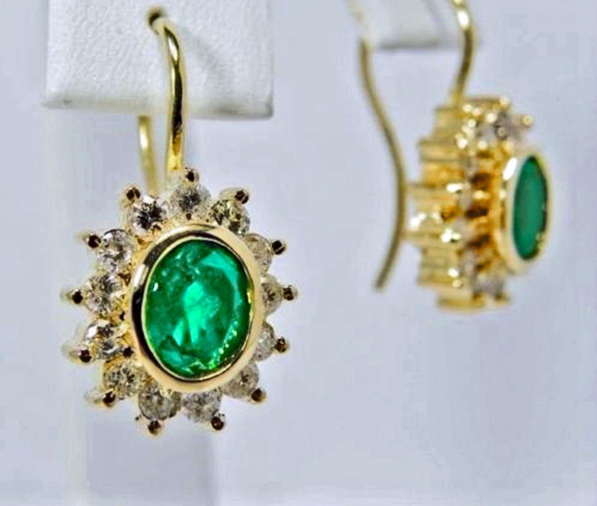 3.70 Carat Natural Colombian Emerald and Diamond Earrings 18 Karat Gold 1