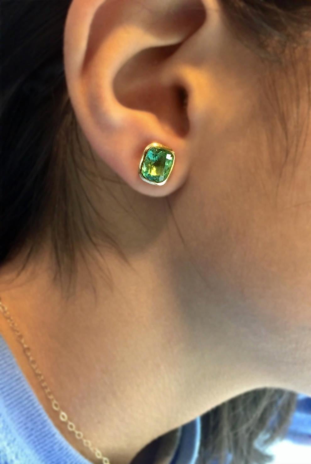 3.67 Carat Exclusive Cushion Colombian Emerald Stud Earrings 18 Karat 2