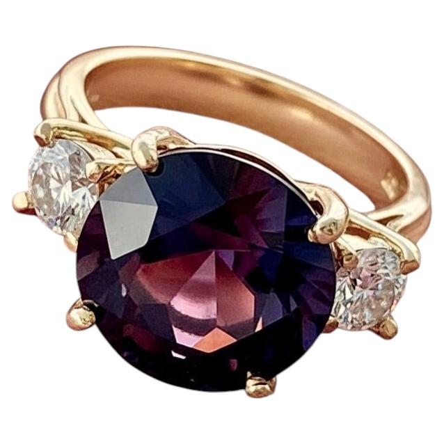 10.73 Carats Estate Round Cut Natural Spinel & Diamond Engagement Ring 18K For Sale