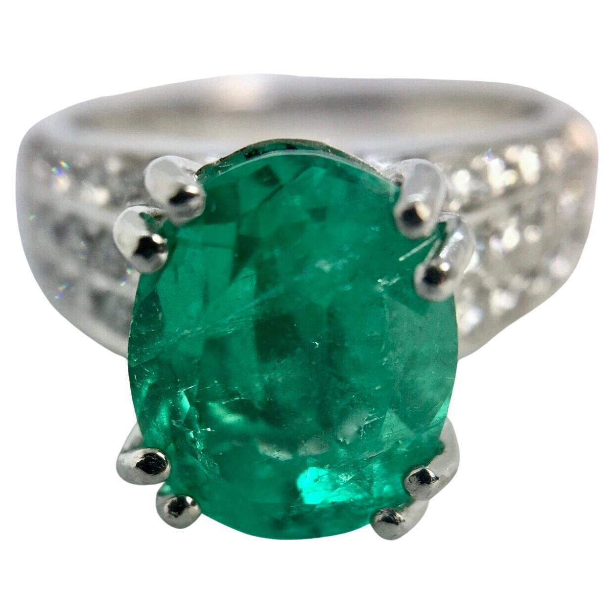 Fine Estate Fine 4.90 Carat Emerald Diamond Engagement Ring  For Sale