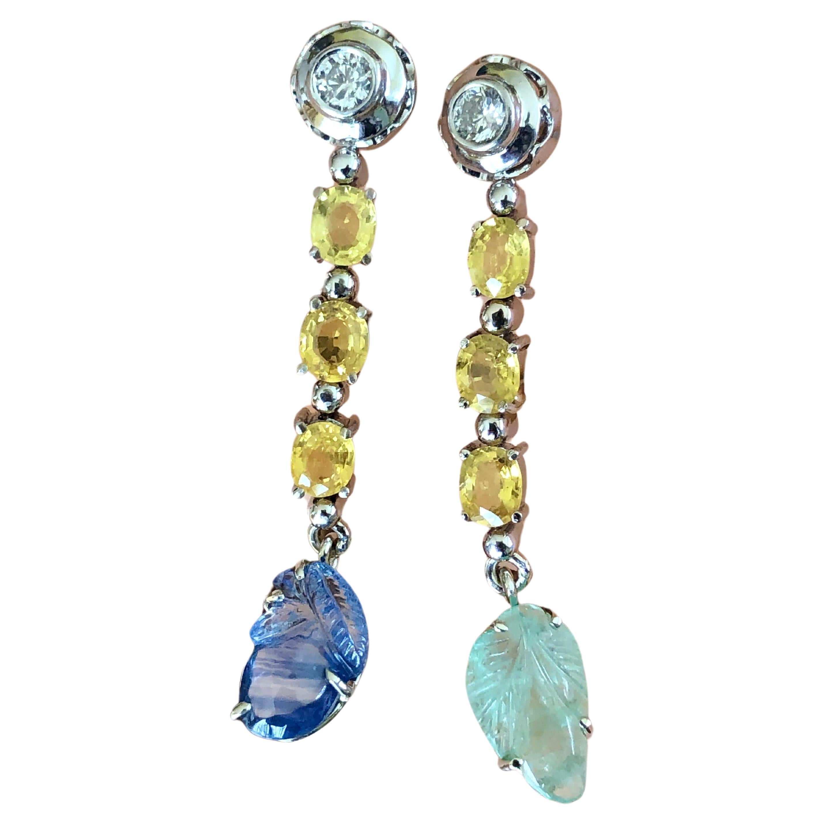 14.98 Carats Sapphire Emerald and Diamond Drop 18 Karat Gold Earrings For Sale