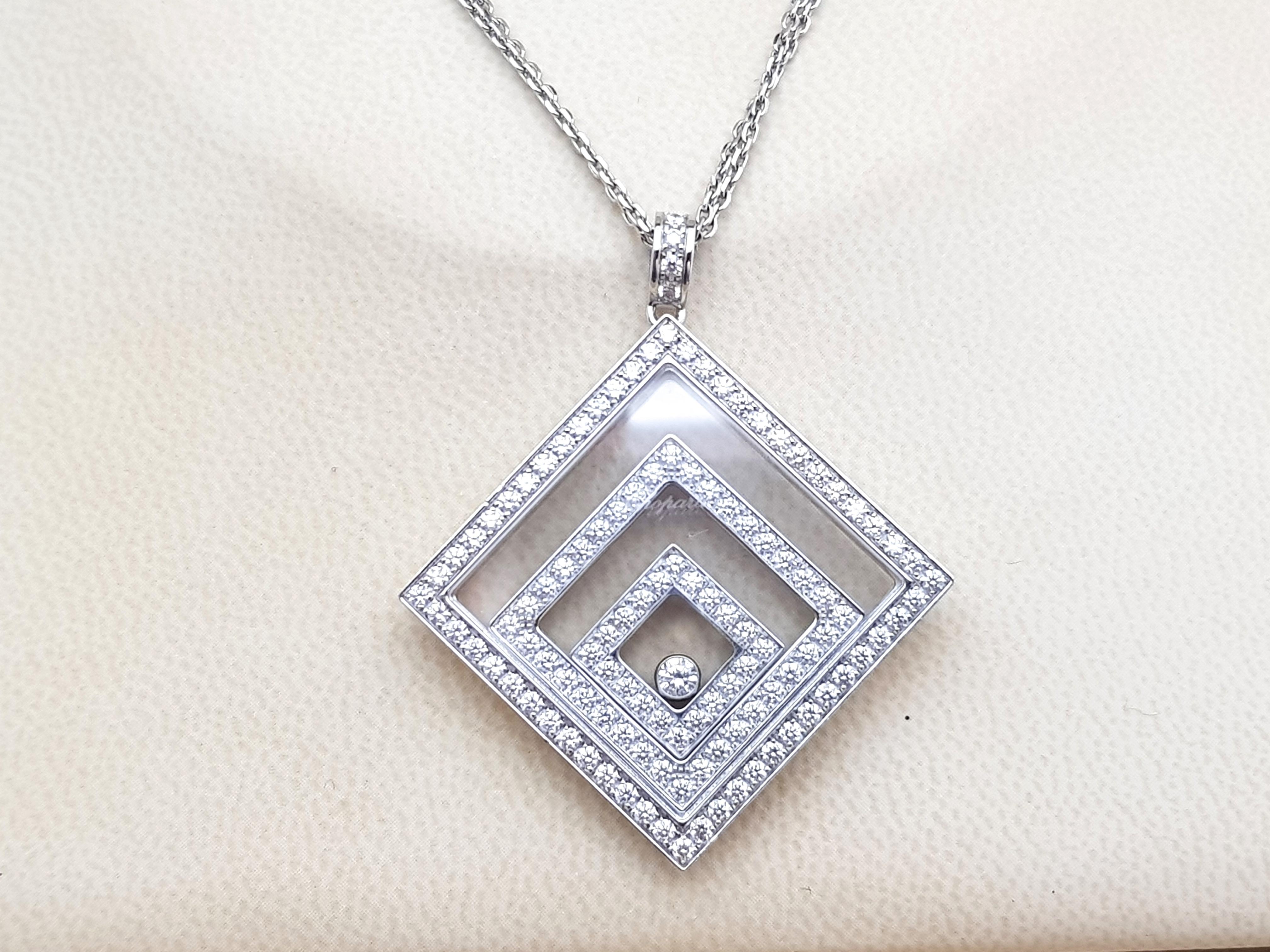 Women's Chopard Happy Spirit 18 Karat White Gold Diamond Necklace Pendant