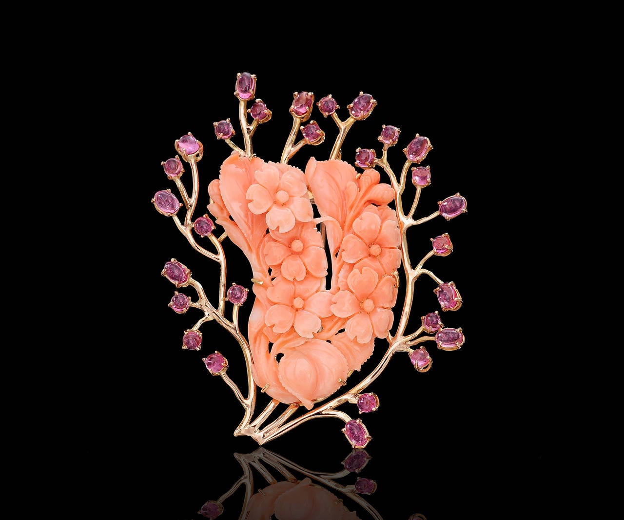 Moderne Broche fleurs en or rose 18 carats, tourmaline et corail en vente