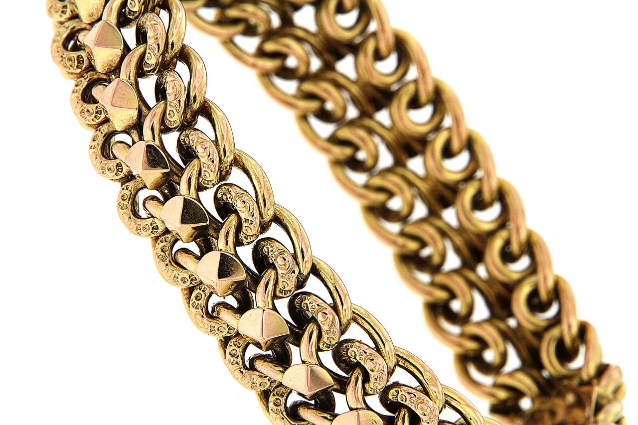 Dated 1950s apx., this Yellow Gold 18 carat Chain Link Bracelet is hand engraved.