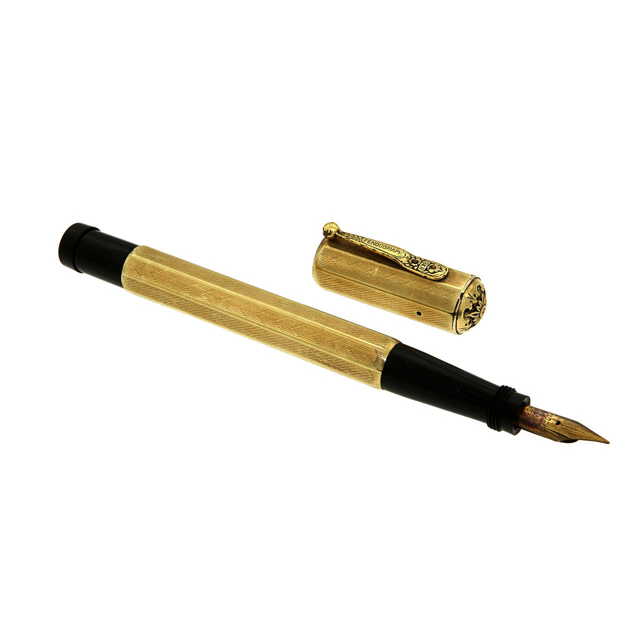 Fendogrph Fountain Pen rolled gold marked 18 KR
length 12 cm
diameter 11 mm