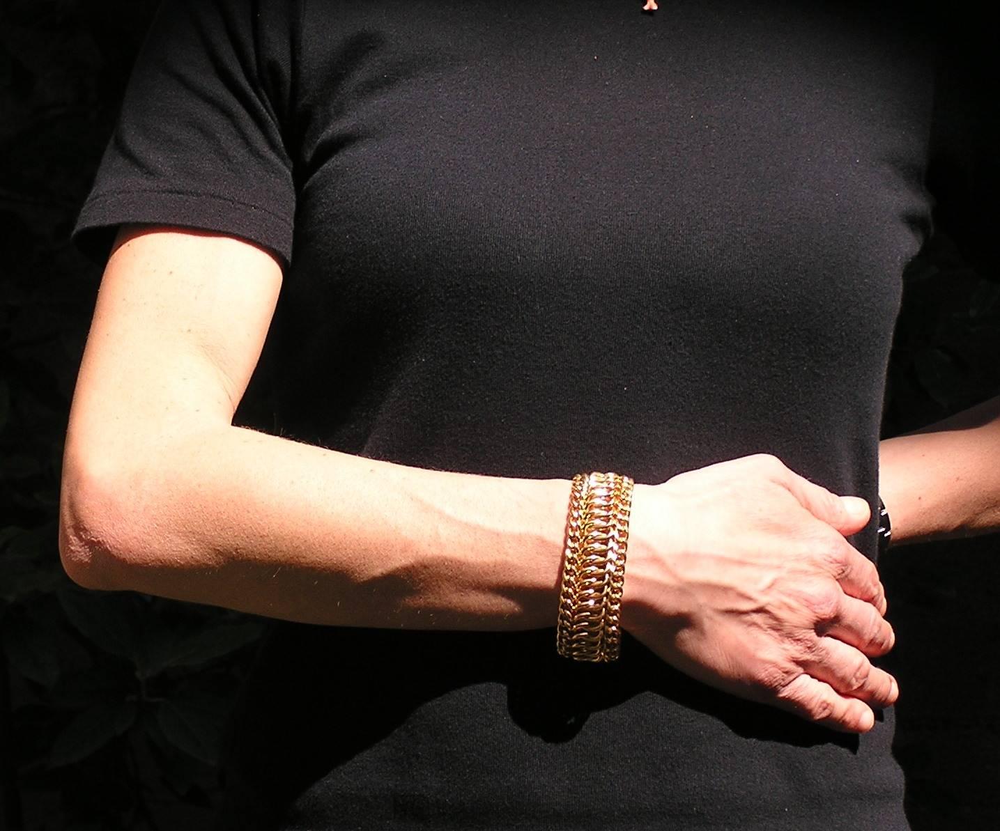 Rose Gold Bracelet with Chain Link Wide Flexible 1960s In Excellent Condition In Milano, IT