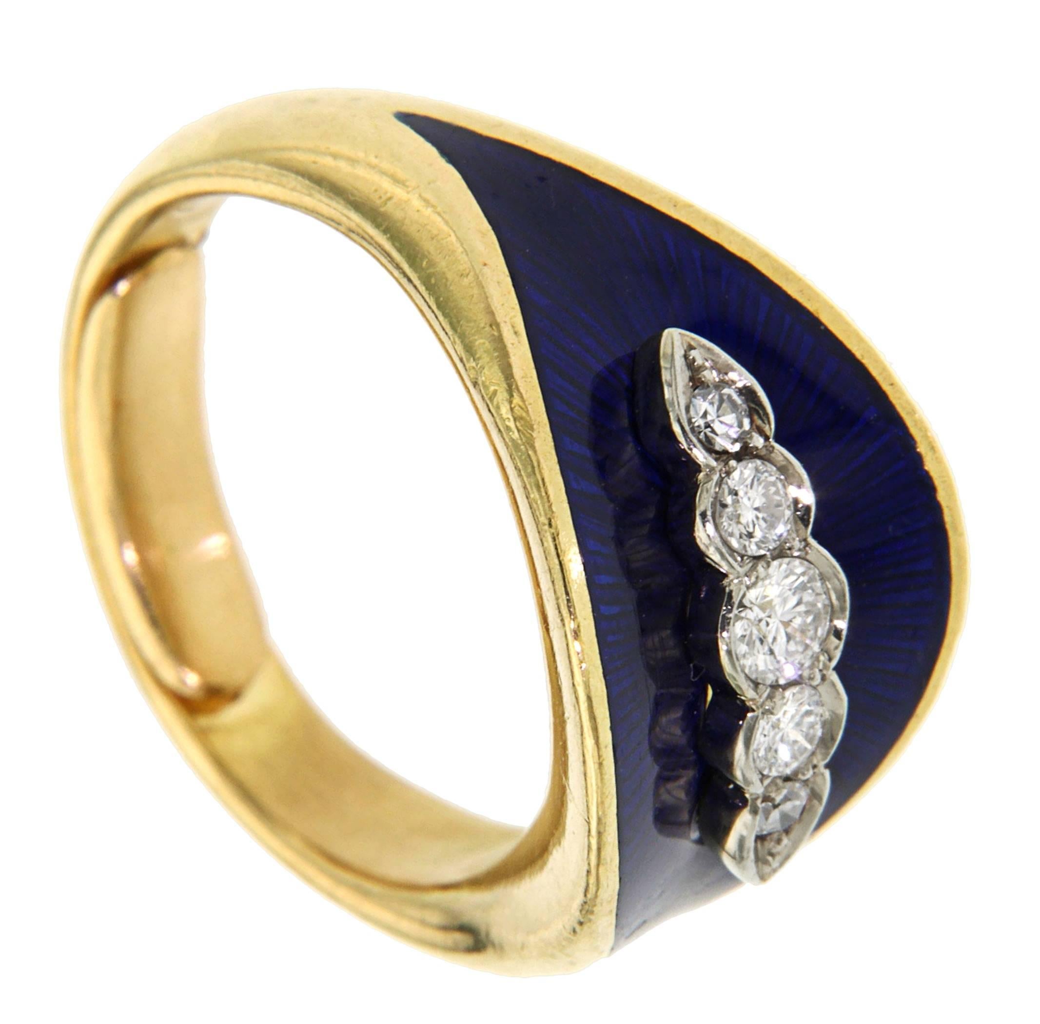 Antique 18k yellow gold blue enamel ring with five diamonds 0.25 ctw. circa.
For little finger, size 4 1/2
Ready for delivery. It can be shipped with express delivery on