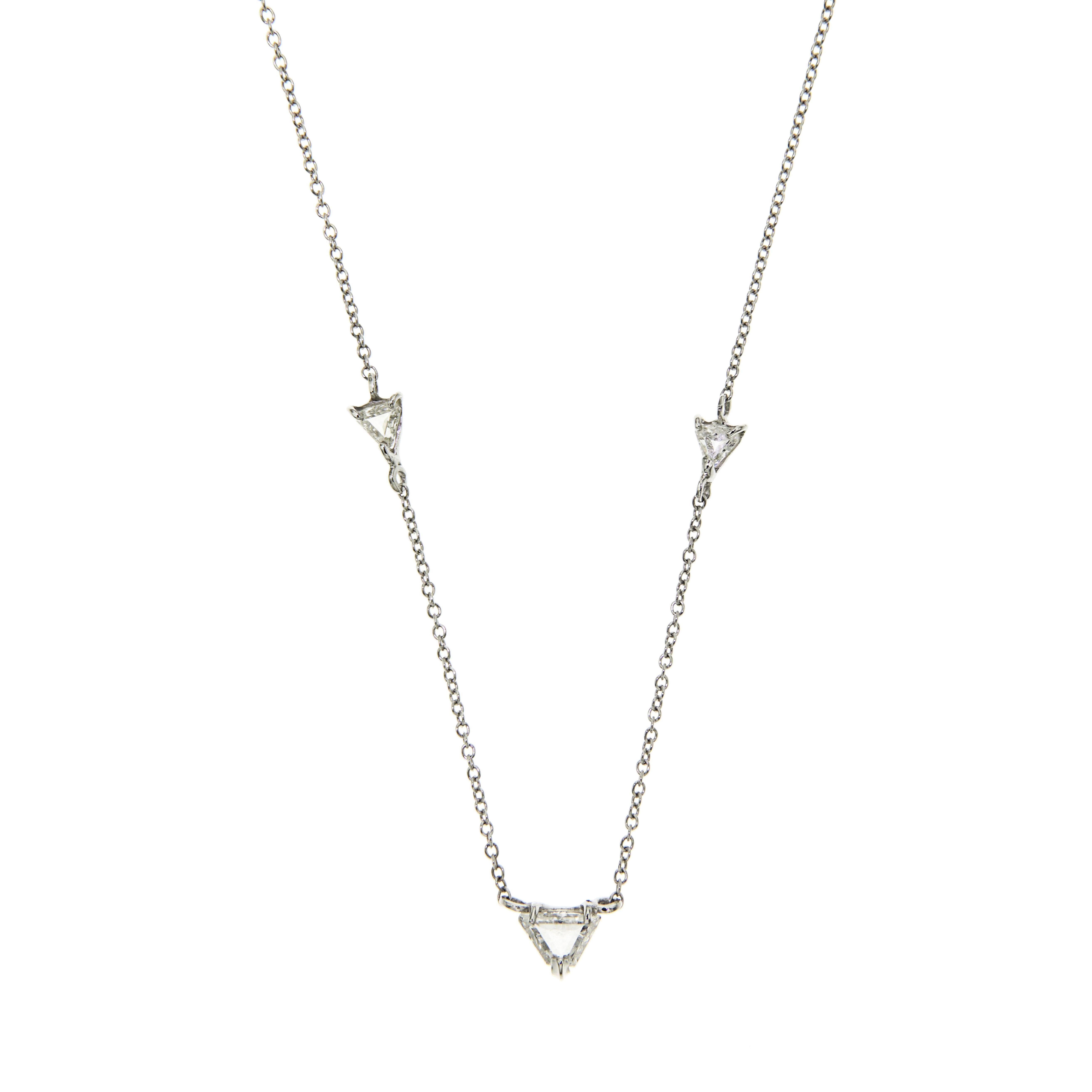 Diamonds White Gold Necklace Handcrafted in Italy by Botta Gioielli For Sale