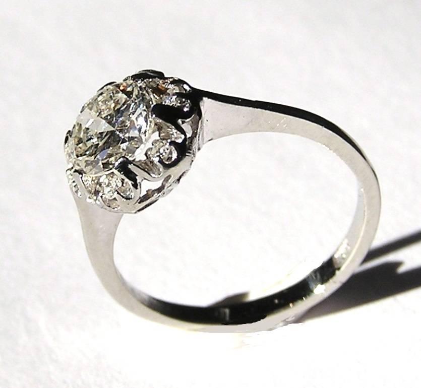 Brilliant Cut Antique Engagement 0.95 Carat Diamond White Gold Ring