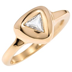 Triangle Diamond 9K Rose Gold Engagement Ring – Handcrafted in Italy