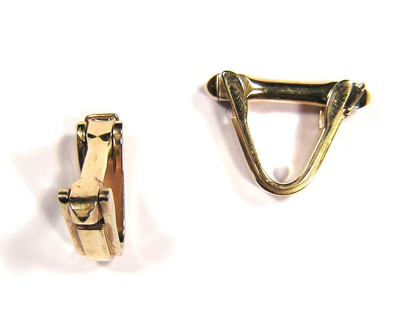 1930s Yellow Gold Stirrup Cufflinks In Excellent Condition For Sale In Milano, IT