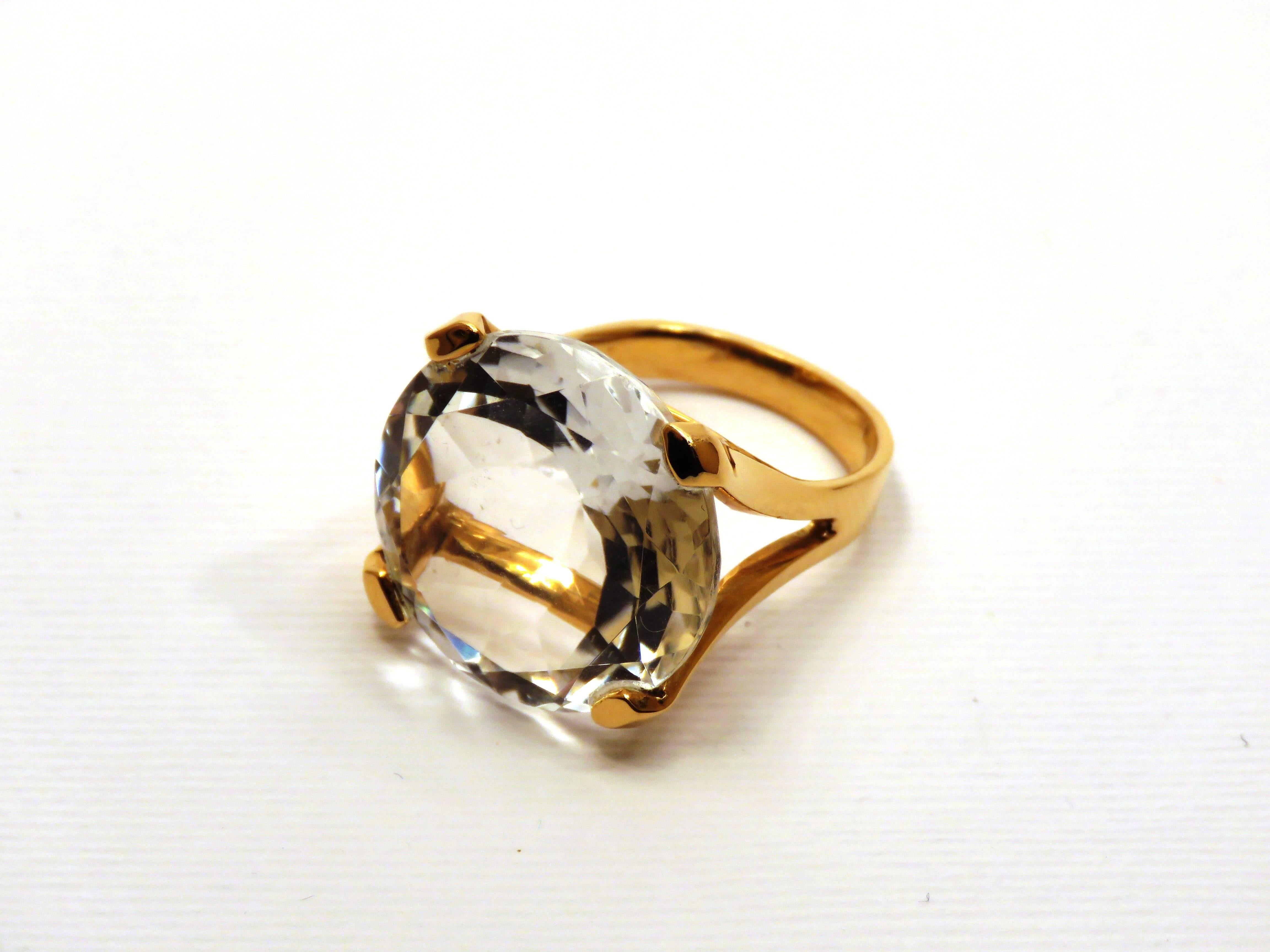 Grey Topaz Rock Crystal 18 Karat Rose Gold Cocktail Ring Handcrafted in Italy  In New Condition In Milano, IT