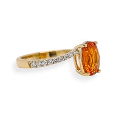 2.15 Carat Fanta Garnet Round Diamond Yellow Gold Ring