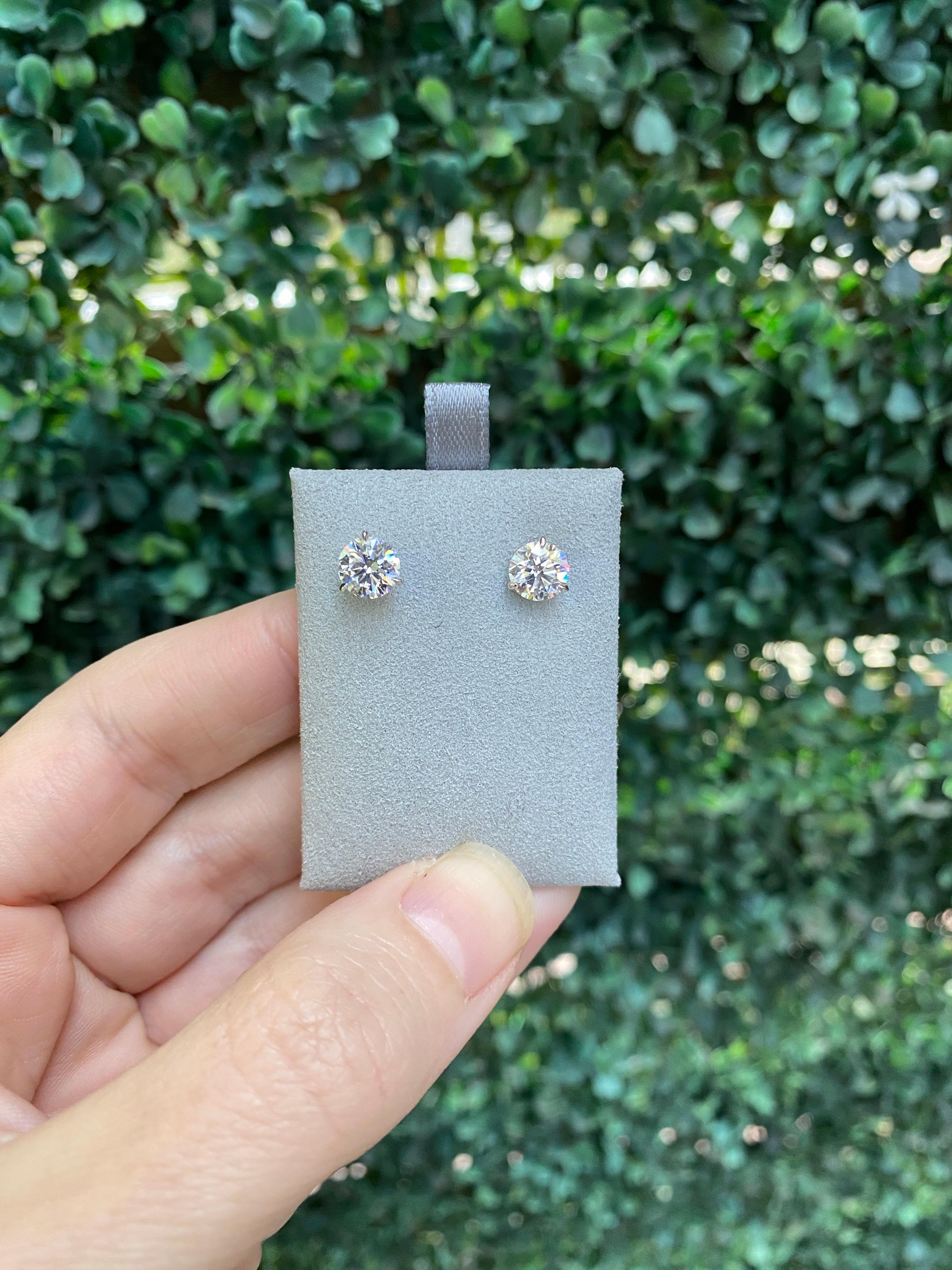 Roberto Coin 2.00 Carat F SI1 Diamond 18kt White Gold Stud Earrings, GIA Reports 1