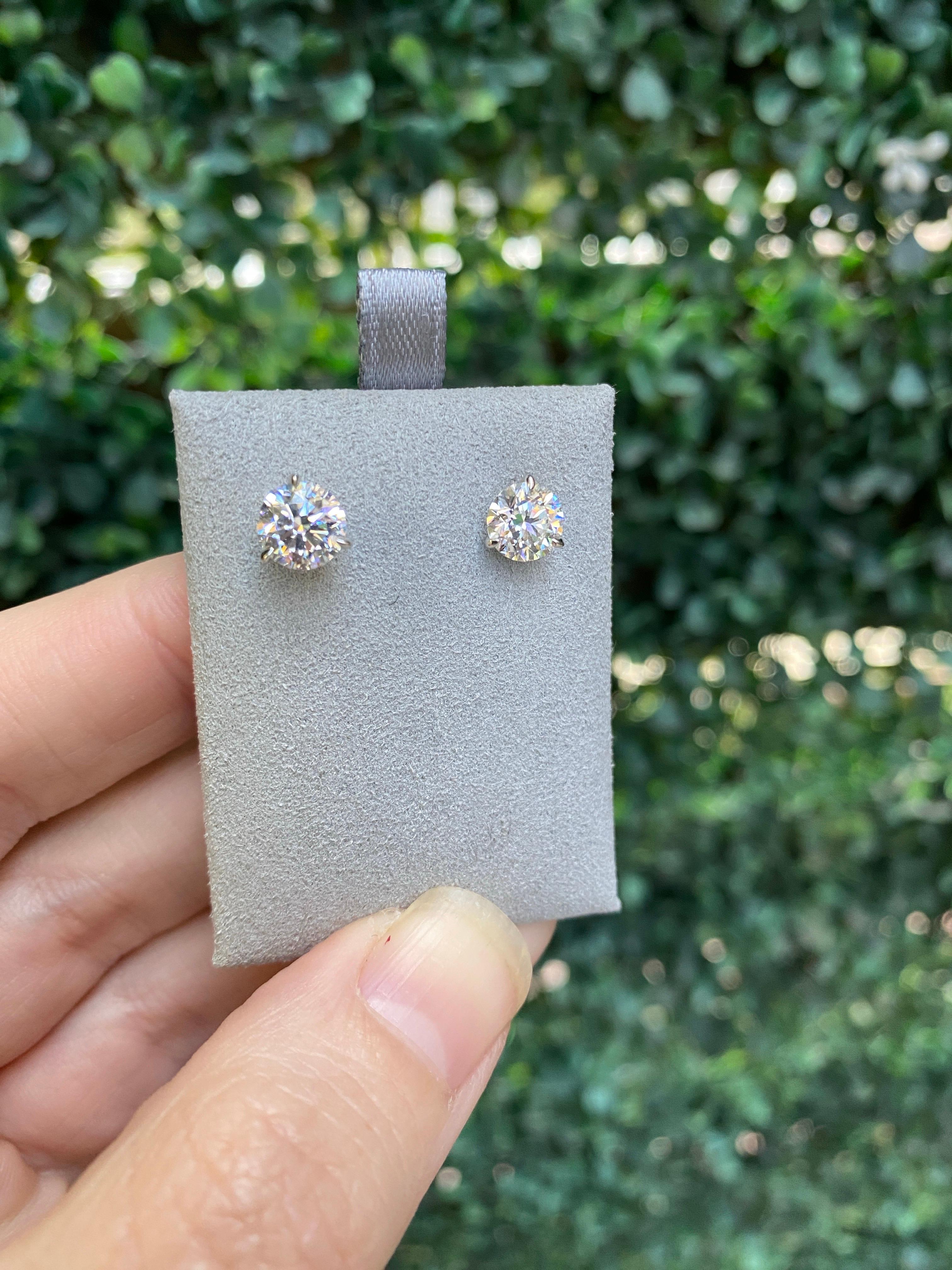 Roberto Coin 2.00 Carat F SI1 Diamond 18kt White Gold Stud Earrings, GIA Reports 2